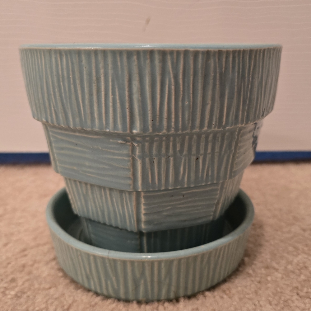 VTG MCM McCoy Pottery USA Aqua Blue Teal 6” Basket Weave Flower Pot Planter